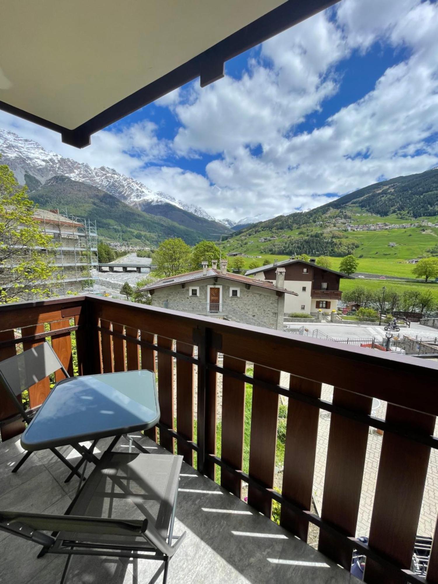 Residence S Lucia - Appartamenti Alle Porte Di Bormio Valdisotto Bagian luar foto